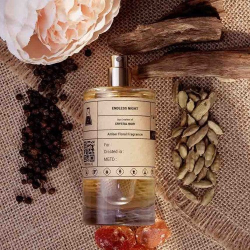 مستوحى من عطر فرساتشي كريستال نوير